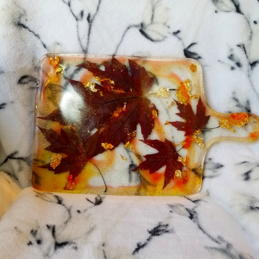Resin cutting board/charcuterie board with real Maple leaves